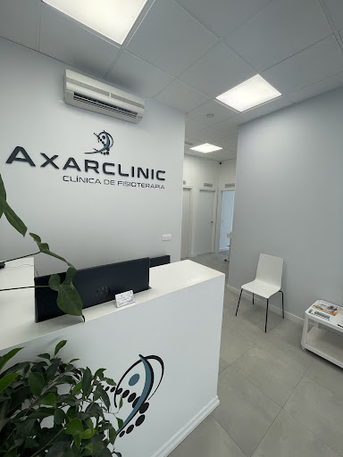 Centro de fisioterapeutas Axarclinic clínica de fisioterapia en Torre del Mar -