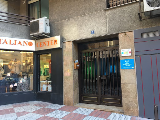 Centro de fisioterapeutas Centro Fisioterapia Center en Jaén -