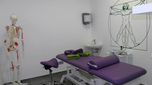 Centro de fisioterapeutas Centro de Fisioterapia y Osteopatia Taroncher en Moncada -