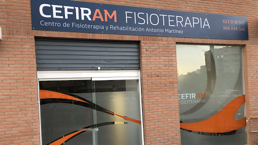Centro de fisioterapeutas Clínica De Fisioterapia CEFIRAM en Alicante -