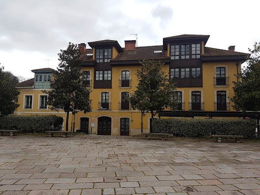 Centro de fisioterapeutas Fisioterapia Javier Montes en Nava -